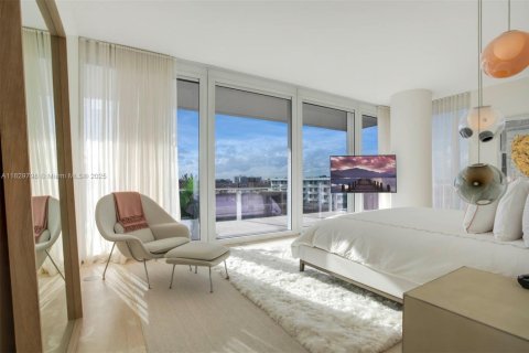 Condominio en alquiler en Surfside, Florida, 2 dormitorios, 188.03 m2 № 1934105 - foto 9