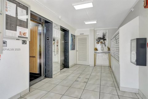 Condominio en venta en Aventura, Florida, 2 dormitorios, 100.61 m2 № 2020191 - foto 14