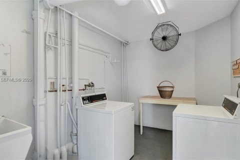 Condominio en venta en Aventura, Florida, 2 dormitorios, 100.61 m2 № 2020191 - foto 10