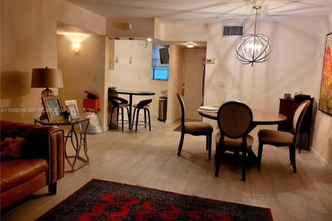 Condominio en venta en Aventura, Florida, 2 dormitorios, 100.61 m2 № 2020191 - foto 28