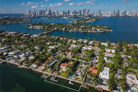 Casa en venta en Miami Beach, Florida, 10 dormitorios № 1947765 - foto 6