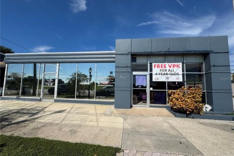 Propiedad comercial en venta en Frostproof, Florida, 290.78 m2 № 1915841 - foto 2