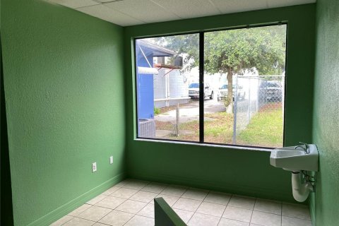 Propiedad comercial en venta en Frostproof, Florida, 290.78 m2 № 1915841 - foto 10