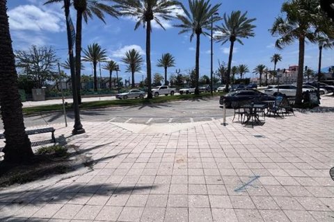 Propiedad comercial en venta en Daytona Beach, Florida, 260.13 m2 № 2150449 - foto 7