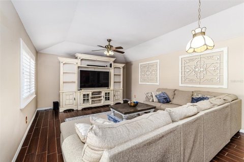 House in Winter Haven, Florida 3 bedrooms, 167.78 sq.m. № 1788025 - photo 9