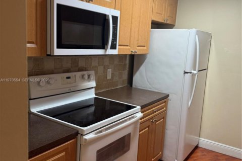 Снять в аренду кондоминиум в Хайалиа, Флорида 2 спальни, 89.19м2, № 2031187 - фото 22