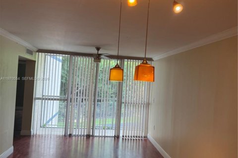 Снять в аренду кондоминиум в Хайалиа, Флорида 2 спальни, 89.19м2, № 2031187 - фото 21