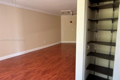 Снять в аренду кондоминиум в Хайалиа, Флорида 2 спальни, 89.19м2, № 2031187 - фото 6