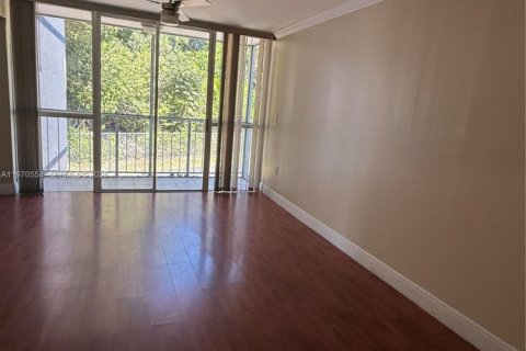 Снять в аренду кондоминиум в Хайалиа, Флорида 2 спальни, 89.19м2, № 2031187 - фото 7