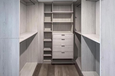 Condominio en venta en Key Biscayne, Florida, 1 dormitorio, 83.15 m2 № 1968427 - foto 23