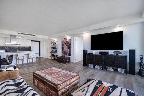 Condominio en venta en Key Biscayne, Florida, 1 dormitorio, 83.15 m2 № 1968427 - foto 14