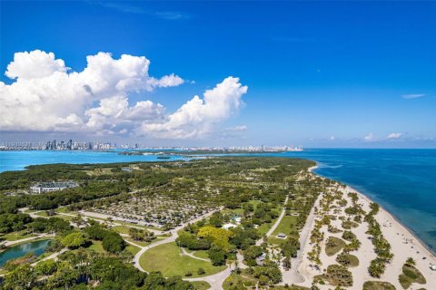 Condominio en venta en Key Biscayne, Florida, 1 dormitorio, 83.15 m2 № 1968427 - foto 28