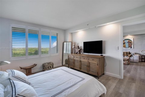 Condominio en venta en Key Biscayne, Florida, 1 dormitorio, 83.15 m2 № 1968427 - foto 18
