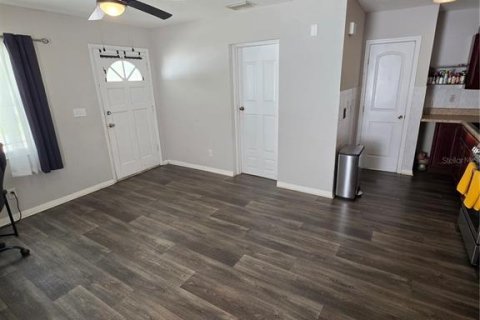 Villa ou maison à vendre à Tampa, Floride: 2 chambres, 95.22 m2 № 2156611 - photo 15