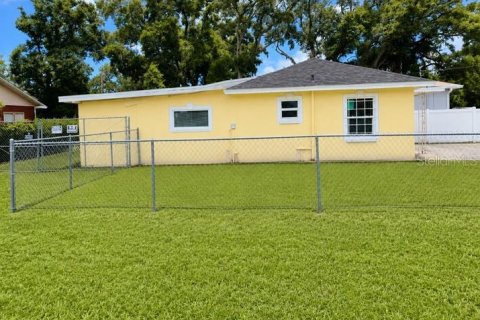 Villa ou maison à vendre à Tampa, Floride: 2 chambres, 95.22 m2 № 2156611 - photo 4