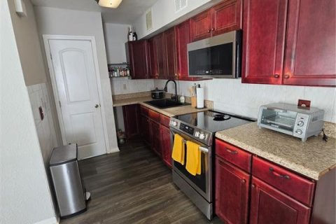 Villa ou maison à vendre à Tampa, Floride: 2 chambres, 95.22 m2 № 2156611 - photo 12