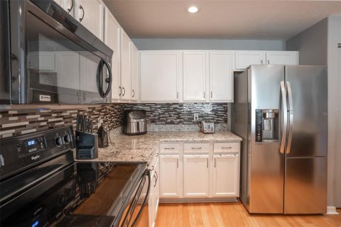 House in Tarpon Springs, Florida 4 bedrooms, 211.17 sq.m. № 2196437 - photo 6
