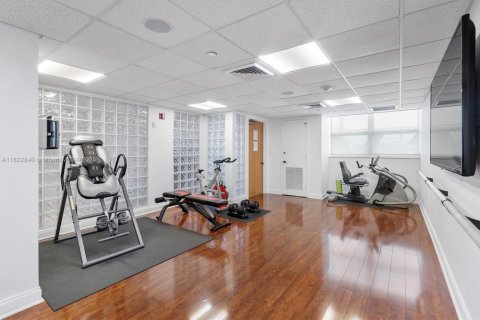 Condominio en alquiler en Hallandale Beach, Florida, 3 dormitorios, 191.84 m2 № 1788369 - foto 21