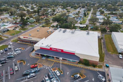 Immobilier commercial à louer à Kenneth City, Floride: 4827.57 m2 № 1723801 - photo 7