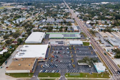 Immobilier commercial à louer à Kenneth City, Floride: 4827.57 m2 № 1723801 - photo 20