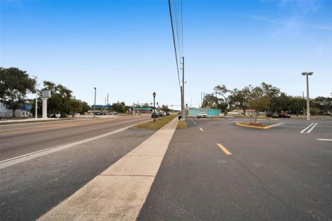 Immobilier commercial à louer à Kenneth City, Floride: 4827.57 m2 № 1723801 - photo 29