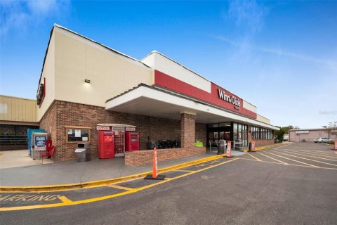 Immobilier commercial à louer à Kenneth City, Floride: 4827.57 m2 № 1723801 - photo 4