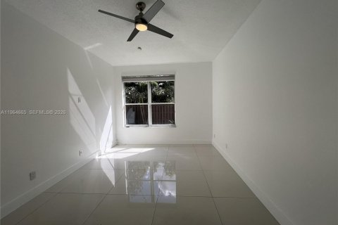 Adosado en alquiler en Pembroke Pines, Florida, 3 dormitorios, 127.28 m2 № 2026117 - foto 13