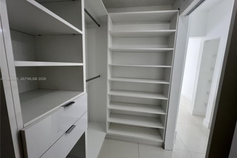 Adosado en alquiler en Pembroke Pines, Florida, 3 dormitorios, 127.28 m2 № 2026117 - foto 17