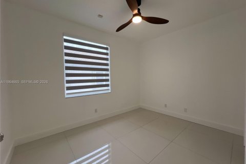 Adosado en alquiler en Pembroke Pines, Florida, 3 dormitorios, 127.28 m2 № 2026117 - foto 26