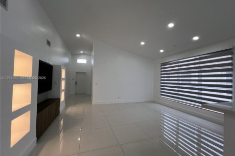 Adosado en alquiler en Pembroke Pines, Florida, 3 dormitorios, 127.28 m2 № 2026117 - foto 10