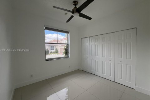 Adosado en alquiler en Pembroke Pines, Florida, 3 dormitorios, 127.28 m2 № 2026117 - foto 23