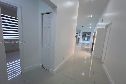 Adosado en alquiler en Pembroke Pines, Florida, 3 dormitorios, 127.28 m2 № 2026117 - foto 21