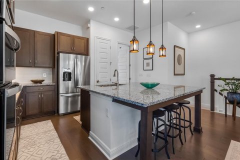 Touwnhouse à vendre à Orlando, Floride: 3 chambres, 158.68 m2 № 2111541 - photo 26
