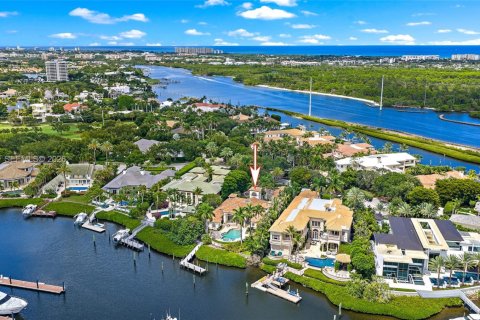 Villa ou maison à vendre à Jupiter, Floride: 6 chambres, 650.41 m2 № 2397159 - photo 3
