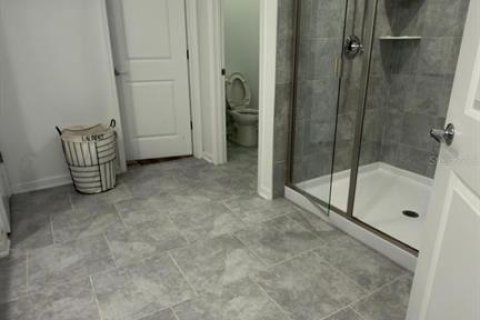 House in Apopka, Florida 4 bedrooms, 229.38 sq.m. № 2226690 - photo 8