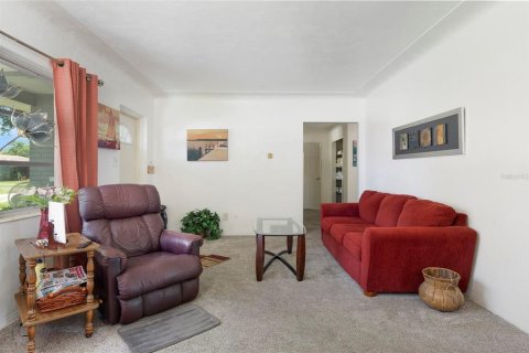 Casa en venta en Saint Petersburg, Florida, 3 dormitorios, 114.27 m2 № 1813454 - foto 4