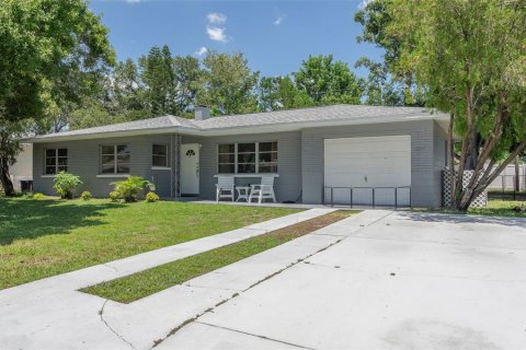 Casa en venta en Saint Petersburg, Florida, 3 dormitorios, 114.27 m2 № 1813454 - foto 2