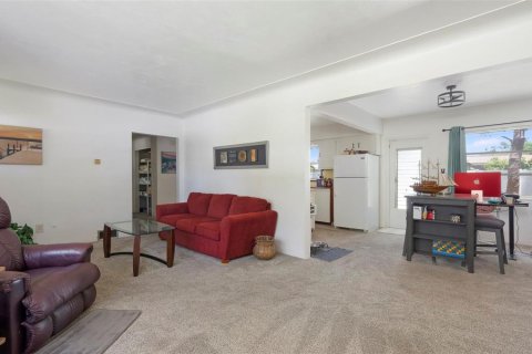 Casa en venta en Saint Petersburg, Florida, 3 dormitorios, 114.27 m2 № 1813454 - foto 5
