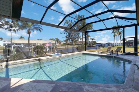 Casa en venta en Port Charlotte, Florida, 3 dormitorios, 227.05 m2 № 1608880 - foto 26