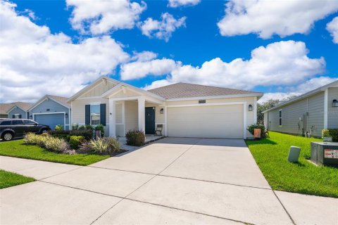 House in Kissimmee, Florida 3 bedrooms, 144.93 sq.m. № 1795169 - photo 2