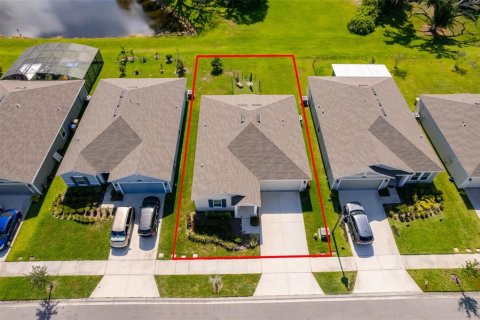 House in Kissimmee, Florida 3 bedrooms, 144.93 sq.m. № 1795169 - photo 14