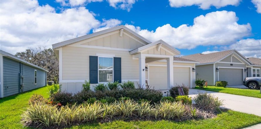 House in Kissimmee, Florida 3 bedrooms, 144.93 sq.m. № 1795169