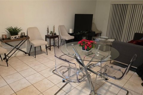 Купить кондоминиум в Дорал, Флорида 2 спальни, 97.55м2, № 1972094 - фото 5