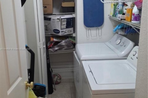 Купить кондоминиум в Дорал, Флорида 2 спальни, 97.55м2, № 1972094 - фото 7