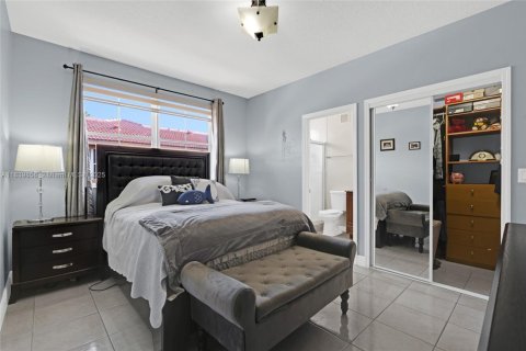 Adosado en venta en Miami Lakes, Florida, 3 dormitorios, 134.71 m2 № 1839231 - foto 16