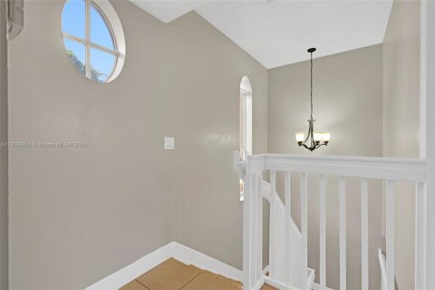 Adosado en venta en Miami Lakes, Florida, 3 dormitorios, 134.71 m2 № 1839231 - foto 15