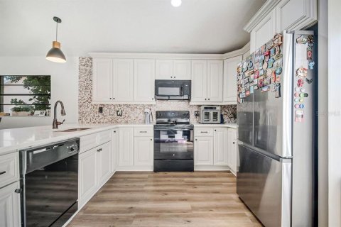 Villa ou maison à vendre à Orlando, Floride: 3 chambres, 126.81 m2 № 2306556 - photo 11