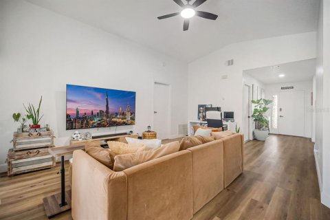 Villa ou maison à vendre à Orlando, Floride: 3 chambres, 126.81 m2 № 2306556 - photo 6