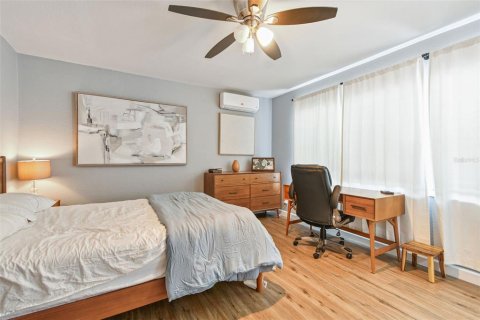 Casa en venta en Tampa, Florida, 4 dormitorios, 143.44 m2 № 1801718 - foto 26