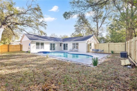 Casa en venta en Apopka, Florida, 4 dormitorios, 164.34 m2 № 2143906 - foto 6